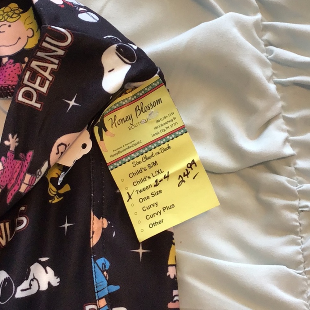 Snoopy and the Peanuts Gang Leggings NWT - Picture 5 of 8
